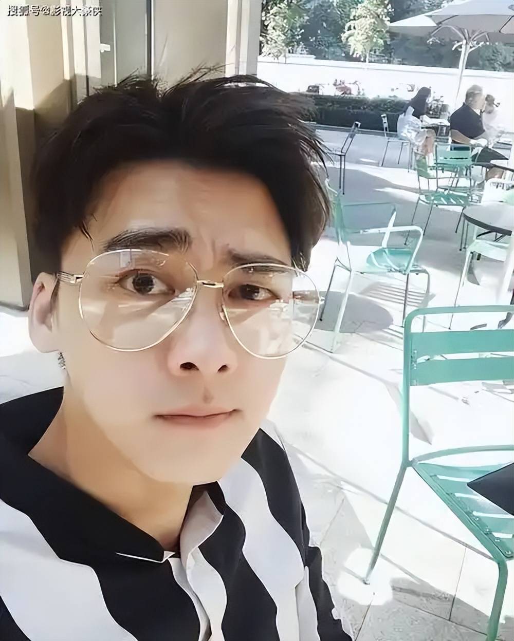 顶流男星人设崩塌:镜头前后两副面孔揭秘