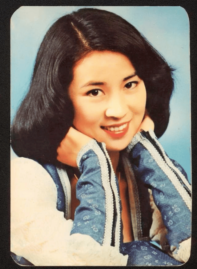 吴绮莉曝成龙拒认女因无人要求DNA