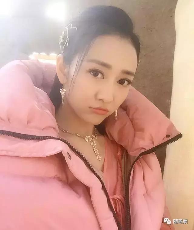 王鸥赞刘恺威敬业 暗示对剧本真相