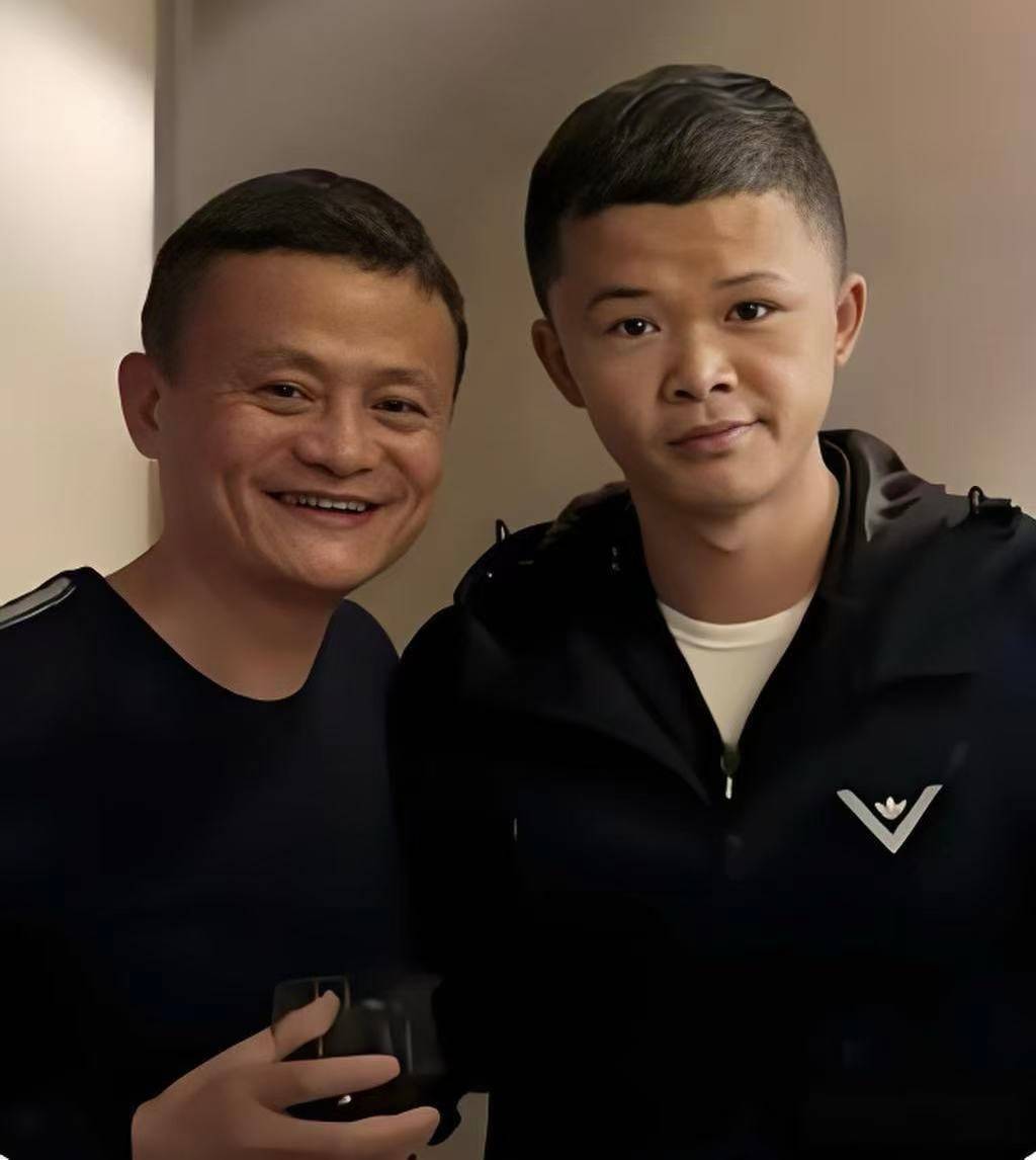 小马云当爸!女友怀双胞胎引争议