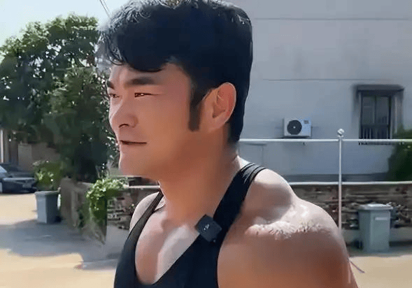 People's Daily lauds Li Weigang's 7.5M for fake meat