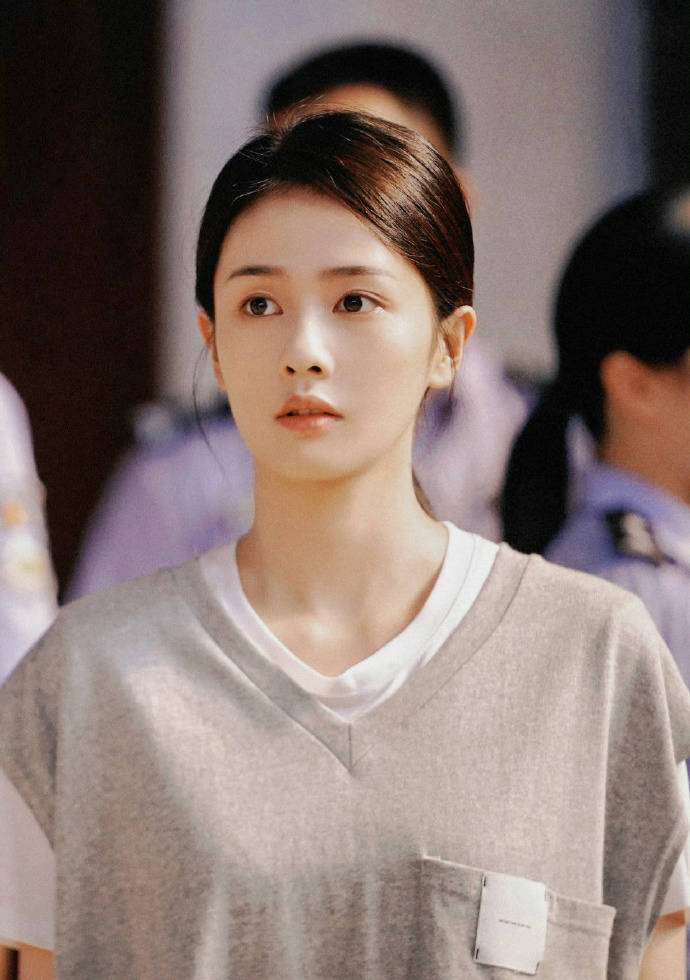 引爆全网！小城女孩六连辟谣，流量明星人设崩塌