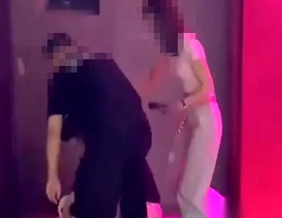 短发”帅哥”搂着老婆跳舞？男子飞踹后才知道是误会一场