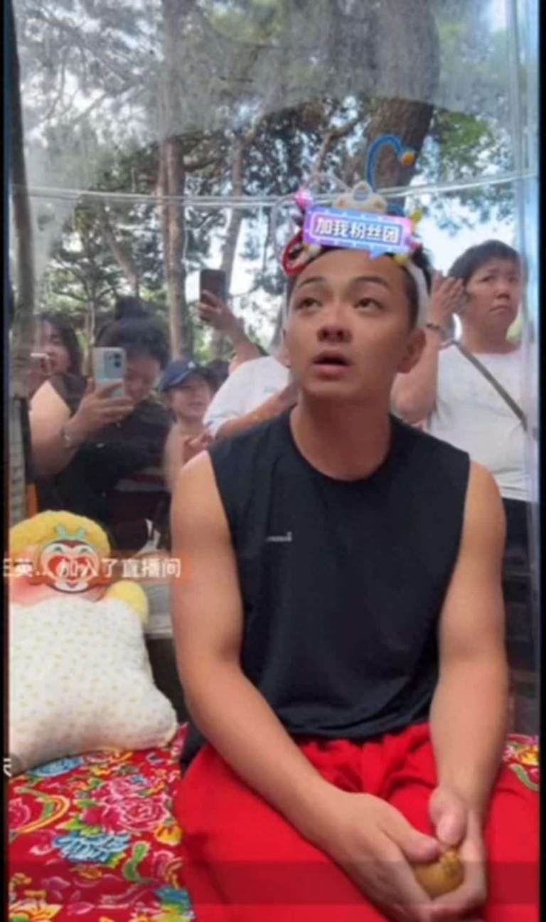 雪饼猴事件引热议：个人苦难不能成为勒索他人的理由